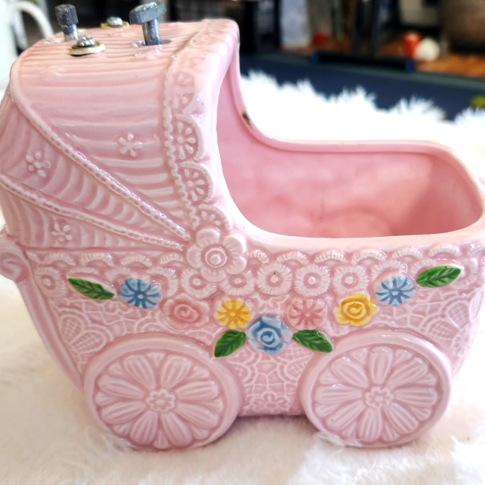 1960s ceramic baby carriage with working music 🎶 box  Mozart lolliby
